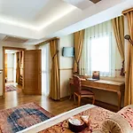 Sultania Boutique Class Hotell 4*